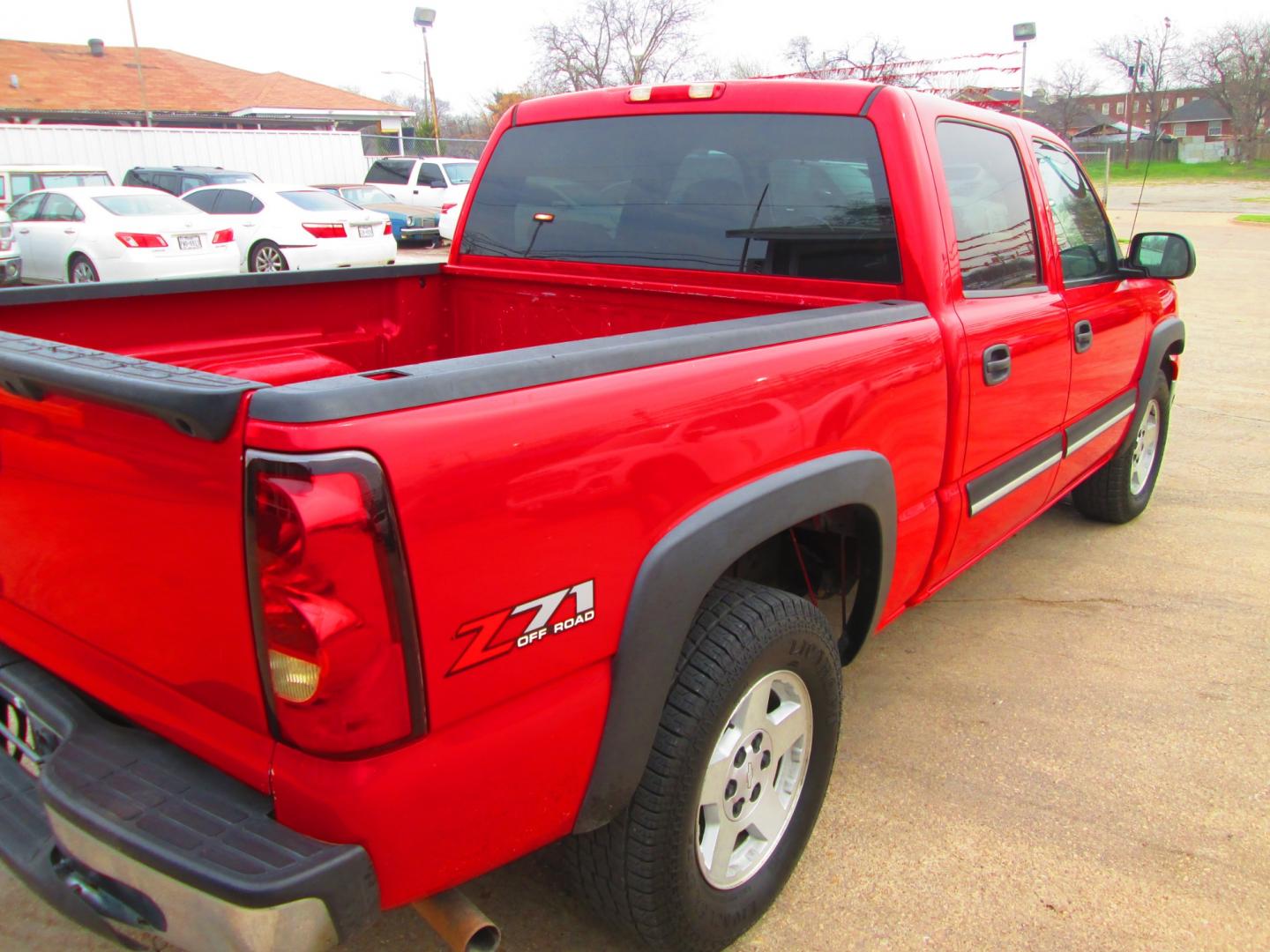 2007 RED Chevrolet Silverado 1500 (2GCEK13Z771) , located at 1815 NE 28th St., Fort Worth, TX, 76106, (817) 625-6251, 32.795582, -97.333069 - Photo#4